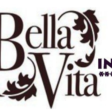 Bella Vita Inn Waterloo Exterior photo